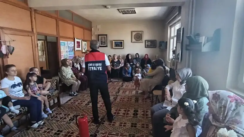 Siirt Kadınlara Uygulamalı Yangın Eğitimi Verildi