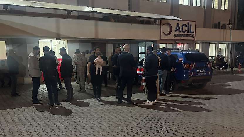 Siirt Kayabağlar'da Dışarıdan Yemek Yiyen 25 Kişi Hastanelik Oldu