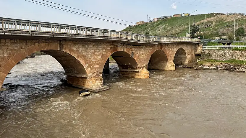 Siirt Kezer Köprüsü Trafiğe Kapatılıyor! Peki Araçlar Nereden Geçecek? İşte Masadaki 2 Yeni Güzergah