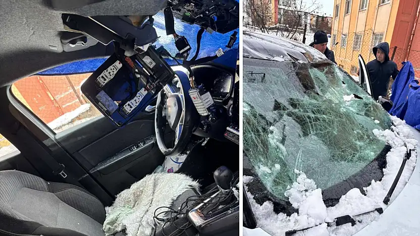 Siirt Kurtalan'da çatıdan düşen kar kütlesi otomobili hurdaya çevirdi