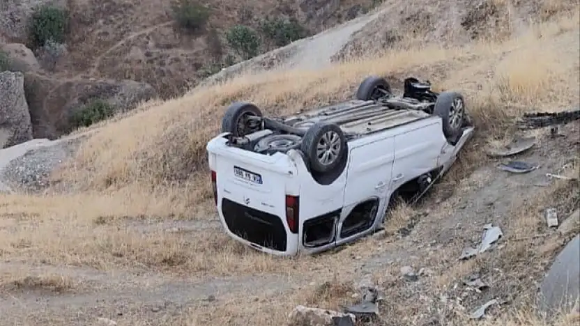 Siirt Kurtalan'da Trafik Kazası: 3'ü Çocuk 4 Yaralı