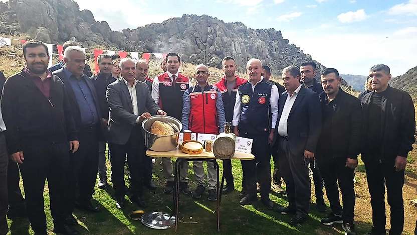 Siirt Pervari'de Bal Hasadı Yapıldı: 1.151 Ton Üretim