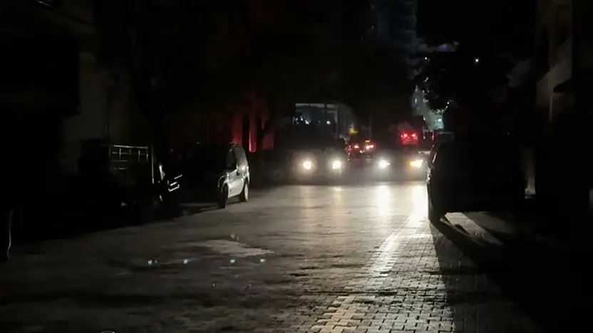 Siirt Şehir Merkezinde Elektrik Kesintisi: Şehir Bir Anda Karanlığa Gömüldü