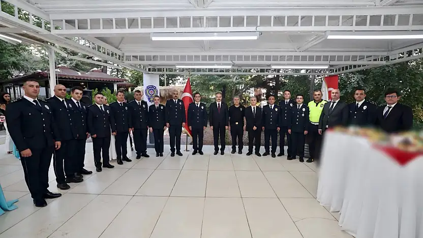 Siirt'te 16 Emniyet Personeli Bir Üst Rütbeye Terfi Etti