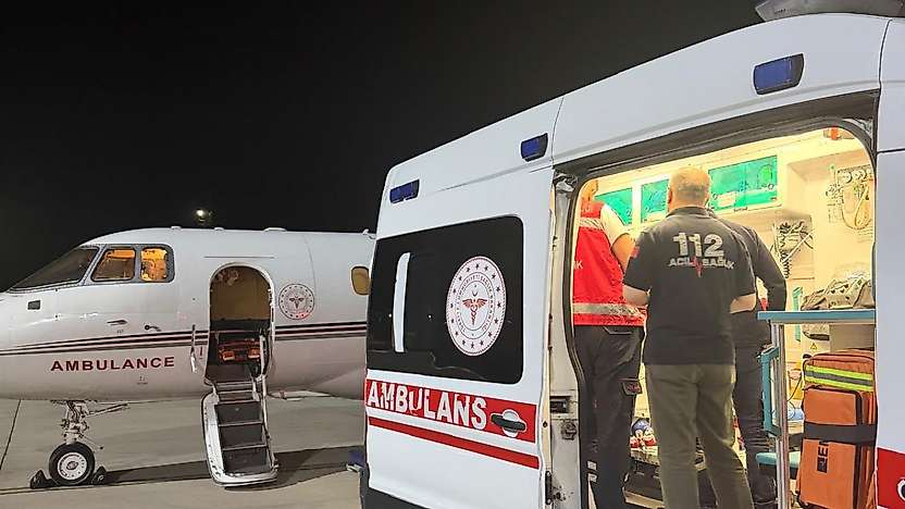 Siirt'te 2 Günlük Bebek İçin Zamanla Yarış: Ambulans Uçakla İstanbul'a Sevk Edildi