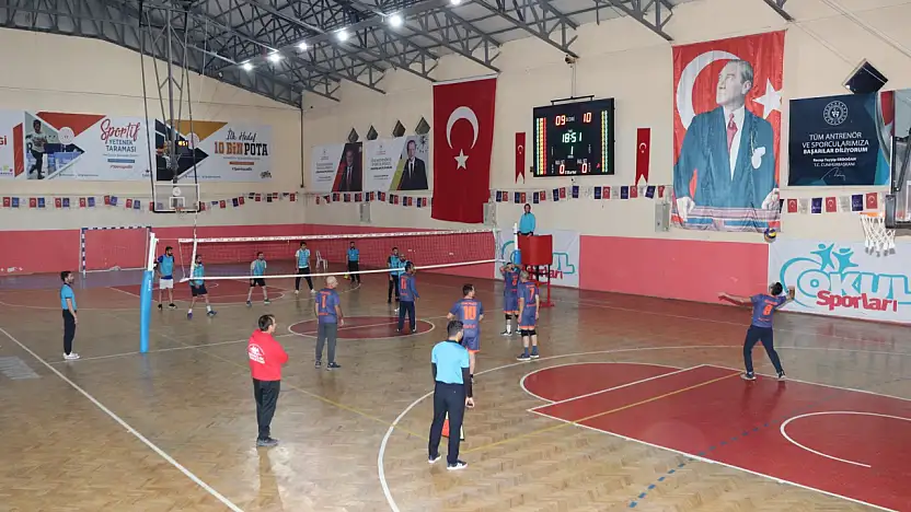 Siirt'te 3. Kamu Spor Oyunları Voleybol Müsabakaları Başlıyor