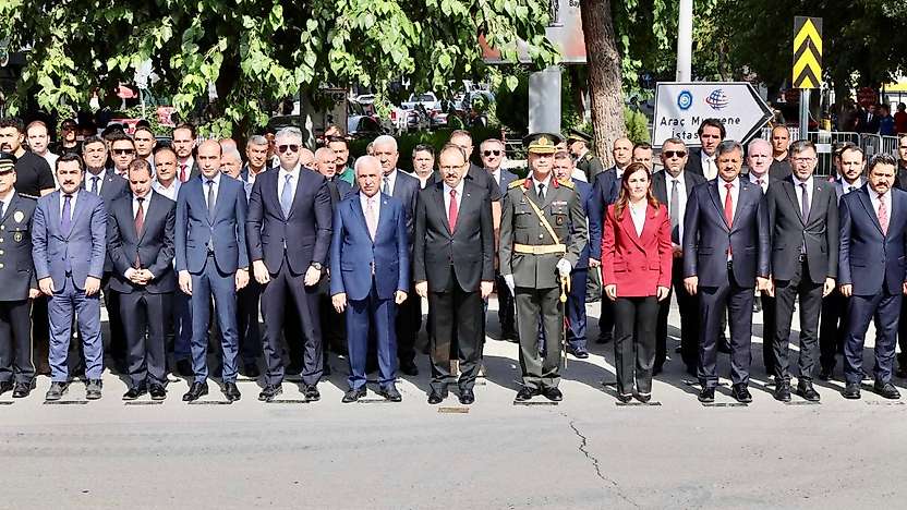 Siirt'te 30 Ağustos Zafer Bayramı'nın 104. Yıl Dönümü Kutlandı