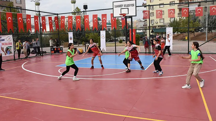 Siirt'te 3x3 Sokak Basketbolu Turnuvası Başladı