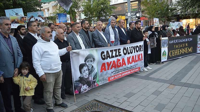 Siirt'te 7 Ekim'in üçüncü yıl dönümünde Filistin'e destek programı düzenlendi