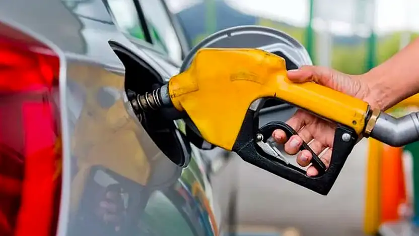 Siirt'te Akaryakıta Rekor Zam: Motorin 57 Lirayı Geçti