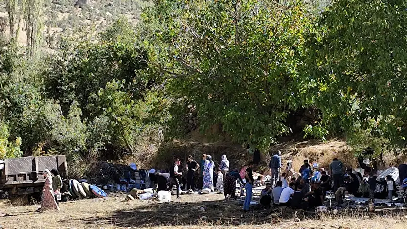Siirt'te Bapirê Sofi Türbesi'ne Ziyaretçi Akını