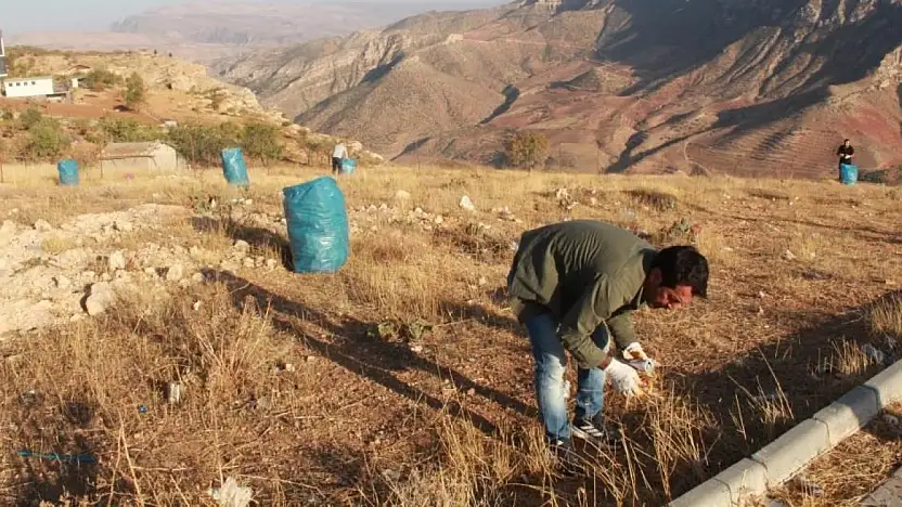 Siirt'te gönüllü çevreciler iki yılda 2 tona yakın çöp topladı