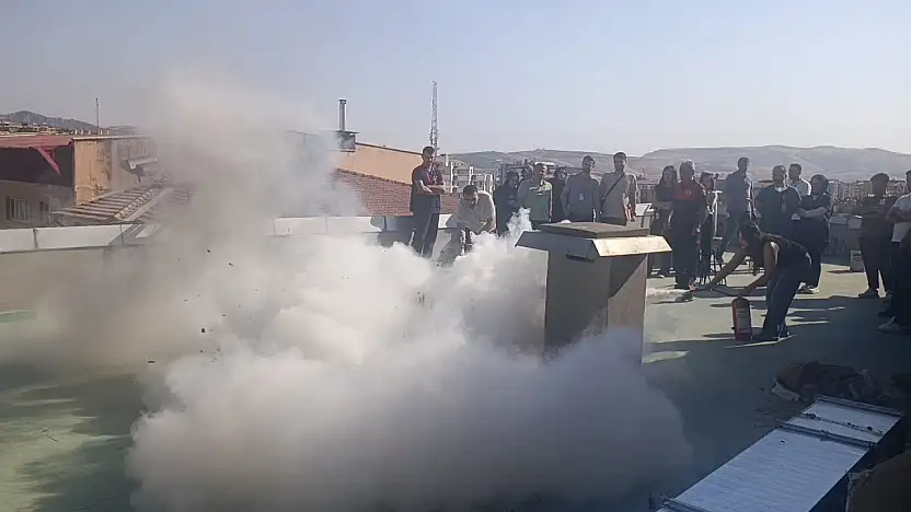 Siirt'te Hastanede Gerçeğini Aratmayan Yangın Tatbikatı: İtfaiyeden Hayat Kurtaran Uyarılar