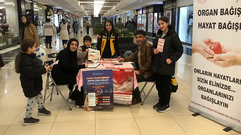 Siirt'te Hayat Kurtaran Stand: Organ Bağışına Yoğun İlgi!