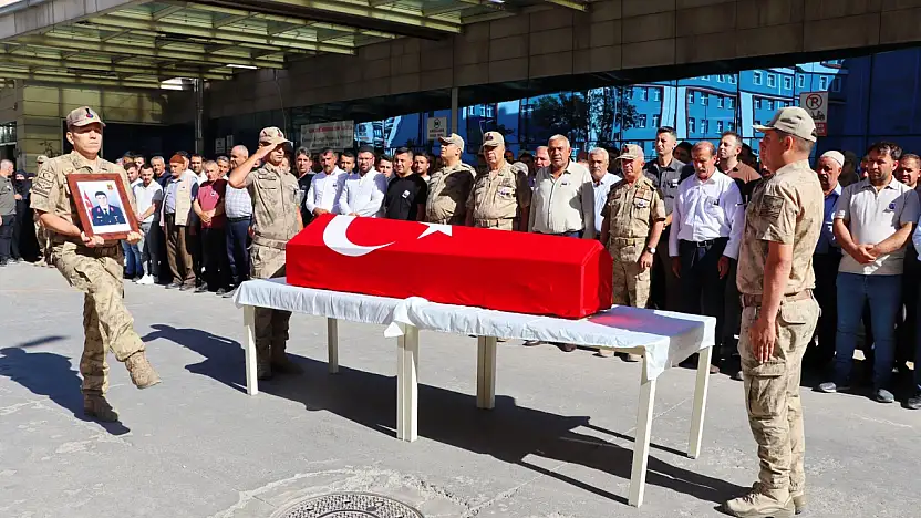 Siirt'te Jandarma Uzman Çavuş Mehmet Salih Sarıyer İçin Askeri Tören Düzenlendi