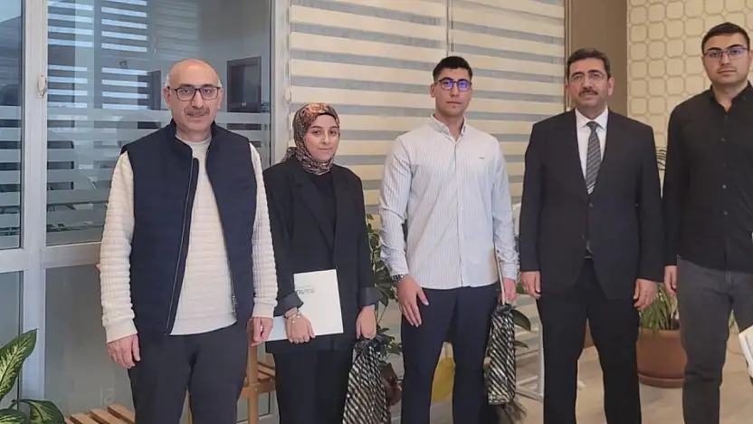 Siirt'te Kalpten Kaleme Öğretmenime Mektup Yarışması'nda Dereceye Giren Öğrenciler Ödüllendirildi