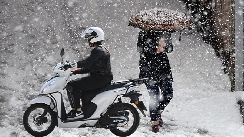Siirt'te Kar Yağışı Nedeniyle Motokuryelere 1 Günlük Trafik Kısıtlaması