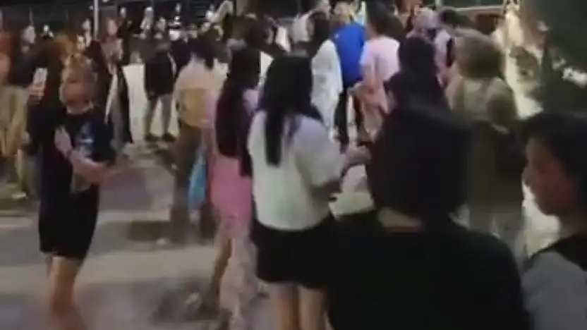 Siirt'te Kız Öğrenci Yurdunda 16 Öğrenci Gıda Zehirlenmesi Şüphesiyle Hastaneye Kaldırıldı