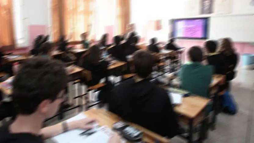 Siirt'te Lisede Mobbing ve Usulsüzlük İddiaları: Öğretmen ve Öğrenciler Şikâyetçi Oldu