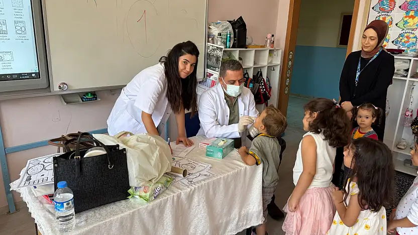 Siirt'te Minik Öğrencilere Ağız ve Diş Sağlığı Taraması