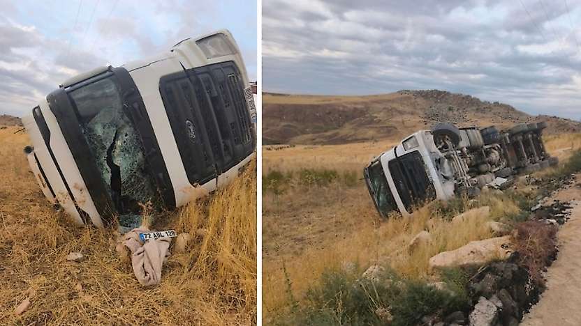 Siirt'te TIR Kazası: Sürücü Yaralı Olarak Hastaneye Kaldırıldı