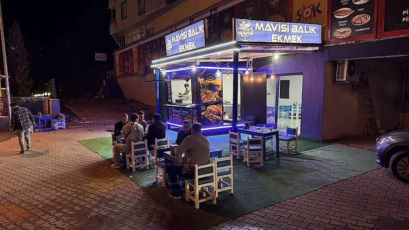 Siirt'te yeni işletme: Mavisi Balık Ekmek Hizmete Başladı