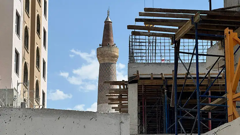 Siirt Ulu Cami Yeniden İbadete Açılmaya Hazırlanıyor