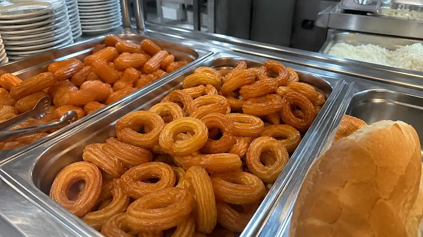 Siirt Üniversitesi 80 Bin Ekmek ve 4,6 Ton Tatlı Alacak