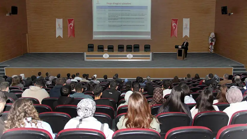 Siirt Üniversitesi'nde 2209-A Öğrenci Projeleri Bilgilendirme Toplantısı Yapıldı