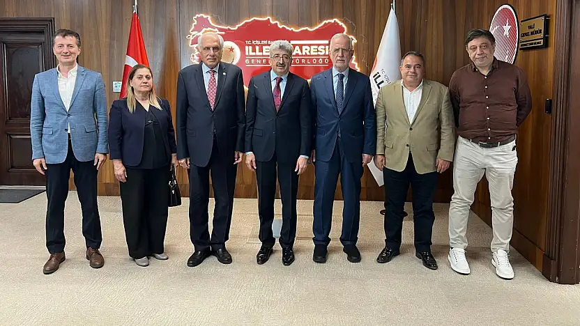 Siirt Vakfı Yönetiminden İller İdaresi Genel Müdürü Mehmet Emin Bilmez'e Ziyaret