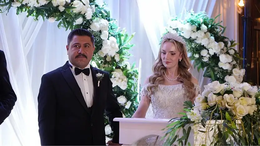 Siirt Vali Yardımcısı Yunus Emre Bozkurtoğlu Ve Esra Cintosun Dünya Evine Girdi
