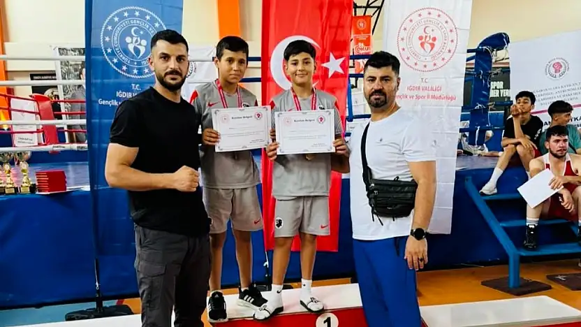 Siirtli Boksörlerden Zafer Bayramı Turnuvasında 7 Madalya