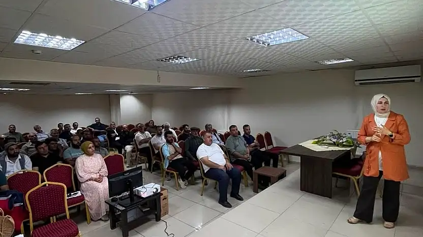Siirtli Çiftçilere Bitki Koruma ve B-Reçete Eğitimi Verildi