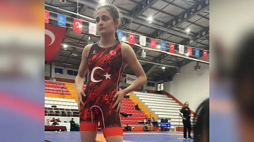 Siirtli Güreşçi Mercan Nas Türkiye İkincisi Oldu