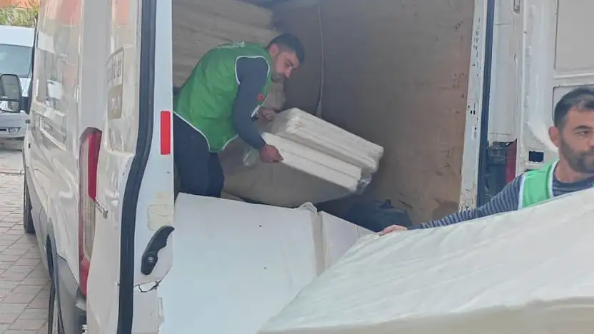 Siirtli Hayırseverlerden Gazze'ye Destek: İHH Çocuk Yataklarını Yola Çıkardı