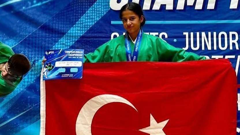 Siirtli öğrenci Dicle Polat Avrupa şampiyonu oldu