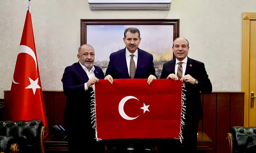 15 Temmuz Demokrasi Şehitleri, Gazileri ve Terör Mağdurları Derneği Onursal Başkanı Seyyithan Solmaz'dan Bakan Yardımcısı Salih Ayhan'a Hayırlı Olsun Ziyareti