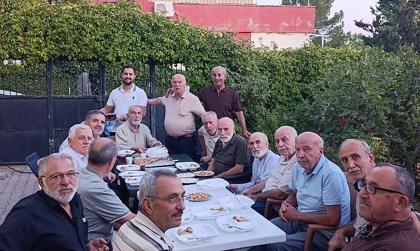 54 Yıl Sonra Aynı Sıraların Arkadaşları Siirt'te Buluştu