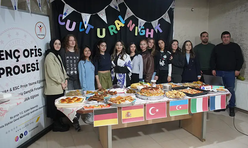 8 farklı ülkeden gönüllüler Siirt kültürünü yakından tanıdı