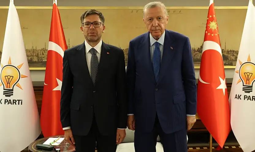 AK Parti Siirt Milletvekili Mervan Gül'den Yeni İl Başkanı Abdulhekim Gider'e Tebrik Mesajı