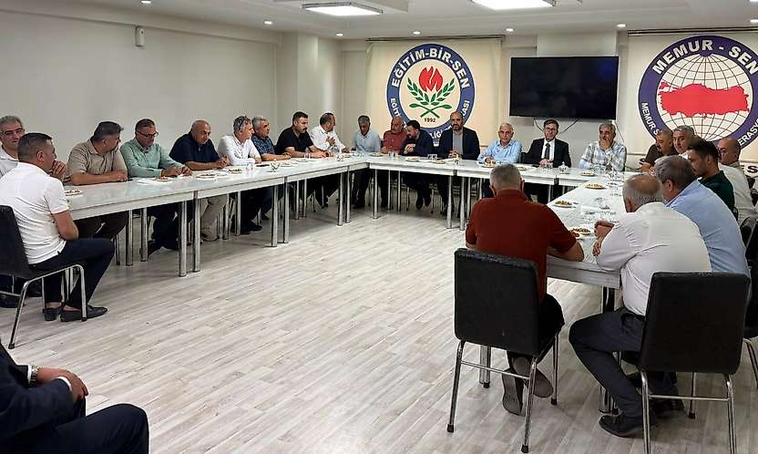 AK Parti Siirt Teşkilatından Memur-Sen'e Ziyaret