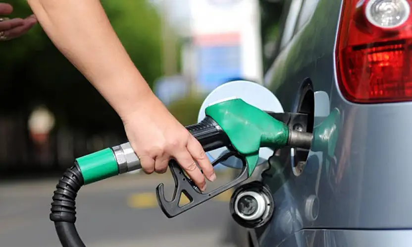 Akaryakıta Zam Geldi mi? Siirt'te Güncel Akaryakıt Fiyatları Açıklandı! İşte Benzin, Motorin ve LPG Fiyatları