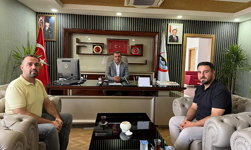 Artı Siirt Haber Ajansı'ndan İl Genel Meclisi Başkanı Hasan Carlık'a Ziyaret: Kırsala Yapılan Yatırımlar Değerlendirildi