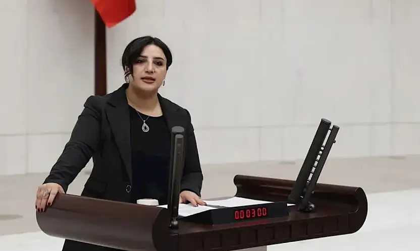 Artı Siirt'in gündeme getirdiği trafik ve yeşil alan sorunu Meclis'e taşındı