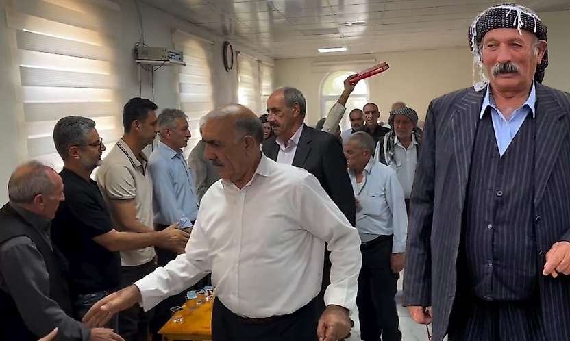 Batman'da Husumetli Tan Ve İmir Aileleri Barıştırıldı