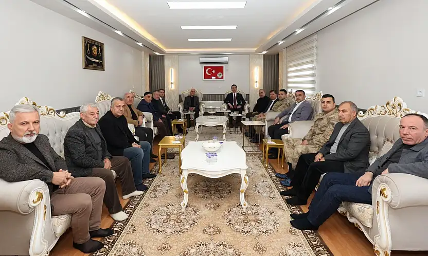 Bitlis Valisi Karakaya'dan Atabağı Belediye Başkanı Lale'ye ziyaret