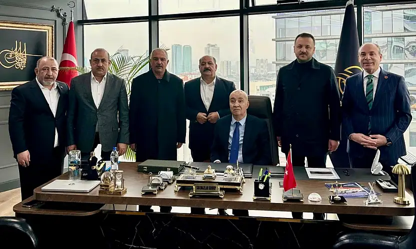 Cumhurbaşkanı Başdanışmanı Turgut Aslan'dan Siirtli Solmazlar Group'a Ziyaret