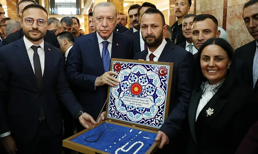 Cumhurbaşkanı Erdoğan, Siirtli Öğretmen Tutcan'ı Kabul Etti