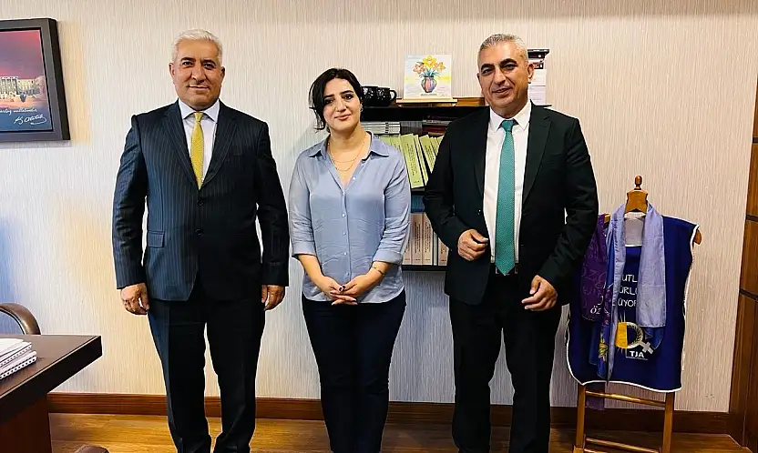 DEM Parti Siirt İl Başkanı Sarıtaş, Esnaf Odası Başkanlarını TBMM'de Ağırladı