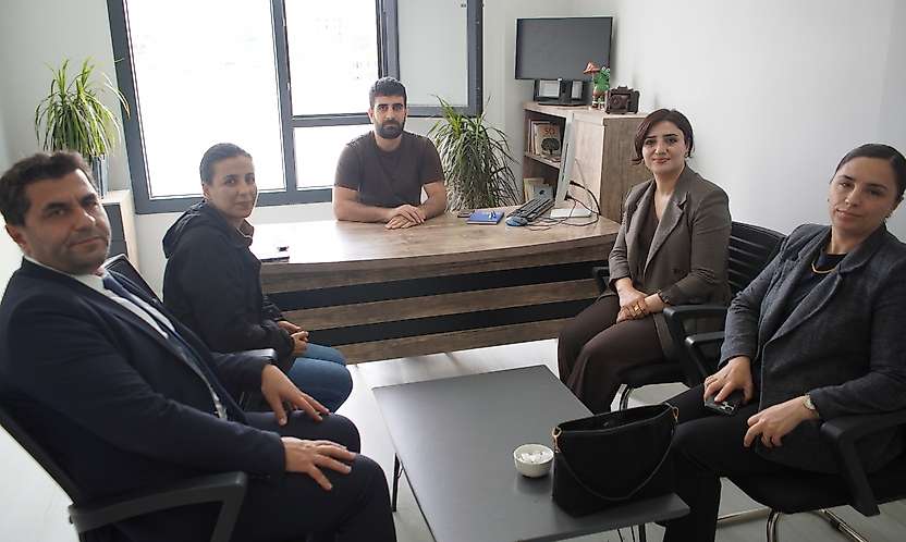DEM Parti Siirt Milletvekili Sarıtaş'tan Artı Siirt'e Ziyaret: 'İhalelerin Takipçisi Olacağız'